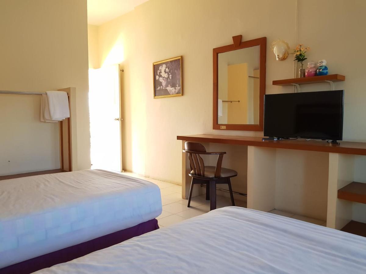 Casa Holiday Hotel Sha Phitsanulok Exteriör bild
